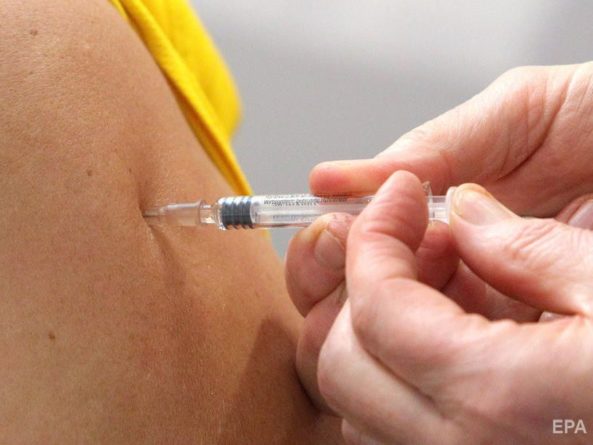 В Великобритании надеются вакцинировать от COVID-19 все взрослое население к Пасхе – СМИ 04102020 Общество: В Великобритании надеются вакцинировать от COVID-19 все взрослое население к Пасхе – СМИ