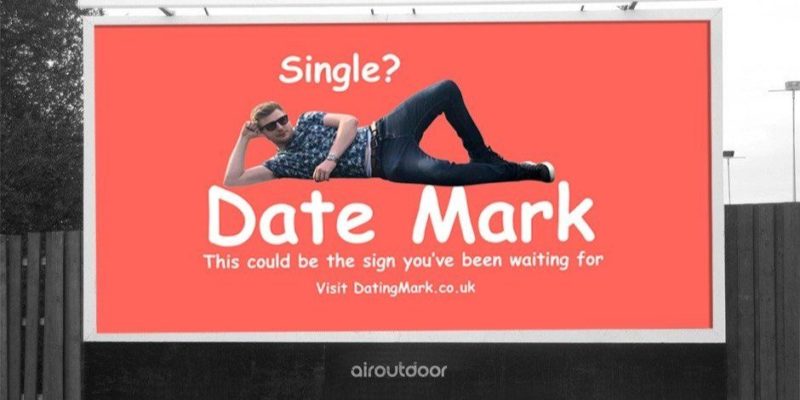 Общество: Британец искал любовь и разместил свою фотографию на билборде. Сработало! — фото