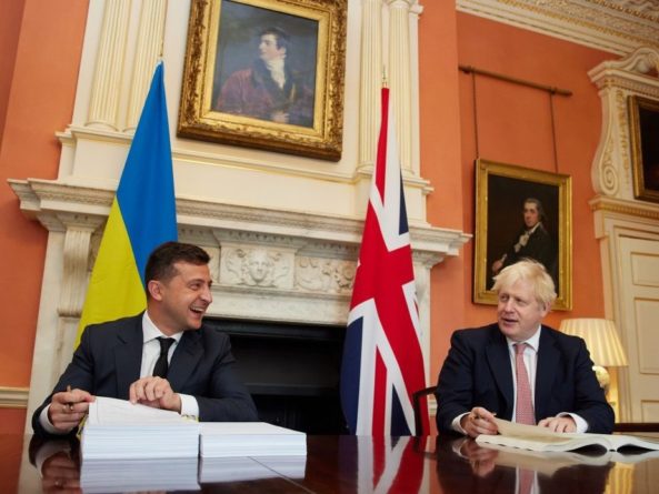 Общество: Переговоры Зеленского и Джонсона. Украина предложила Великобритании покупать сельхозпродукцию по привлекательным ценам