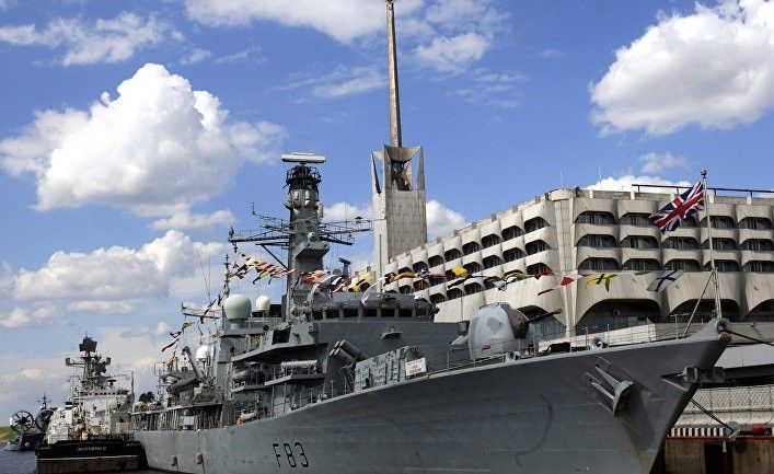 Общество: The Telegraph: Британия собралась строить военные корабли для Украины