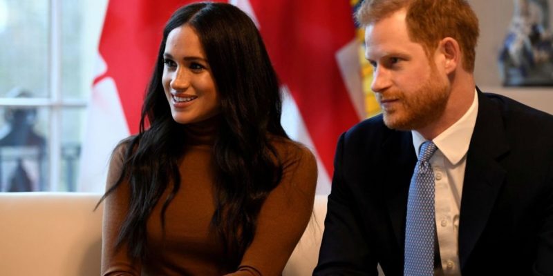 Общество: Для серьезного разговора с королевой. Принц Гарри может вернуться в Великобританию без Меган Маркл — СМИ
