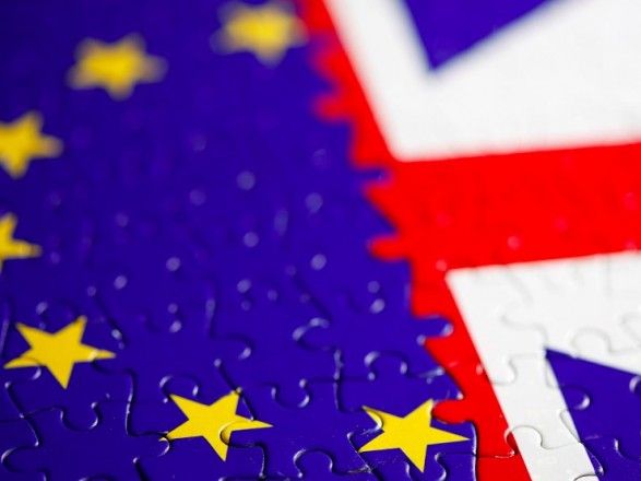 Общество: ЕС будет настаивать на жестких правилах новых соглашений с Британией в рамках Brexit - FT
