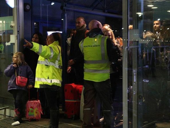 Общество: В Лондоне произошла частичная эвакуация из-за сигнала о тревоге