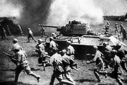Общество: В США победу CCCР над Германией в Курской битве связали с Великобританией