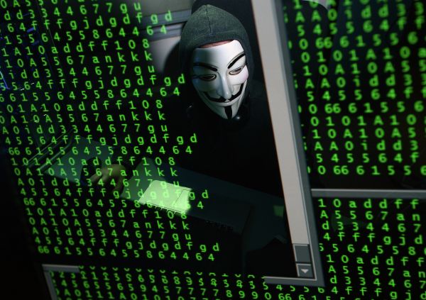Общество: МИД РФ: заявление США и Британии о хакерских атаках из России бессмысленны