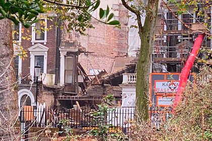 Общество: Жилые дома в Англии обрушились во время строительства мегаподвала