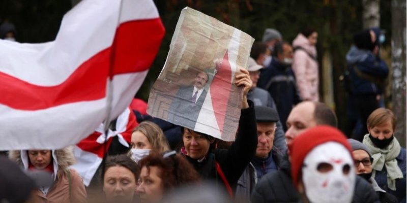 Общество: Британия зеркально выслала двух белорусских дипломатов
