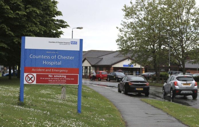 Общество: Медсестре из Великобритании предъявили обвинения в убийстве 8 младенцев