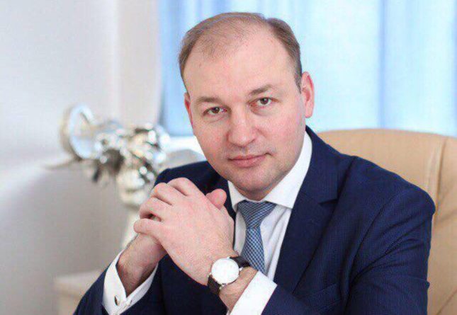 Общество: Ульяновскому министру может грозить увольнение за полет в Лондон на частном самолете
