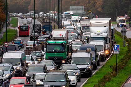 Общество: В Великобритании запретят продажу автомобилей на бензине