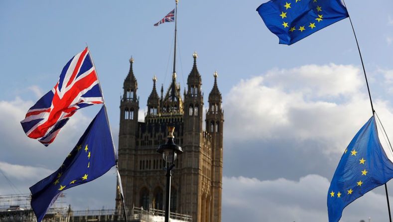 Общество: ЕС и Британия приостановили переговоры по Brexit из-за коронавируса