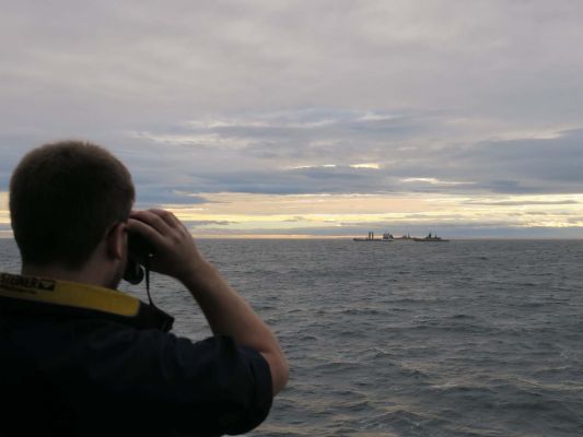 Общество: Британия следит, как корабли России заправляются из-за непогоды у Шотландии