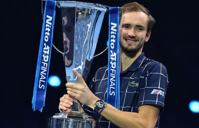 Общество: Россиянин Даниил Медведев стал победителем Итогового теннисного турнира в Лондоне