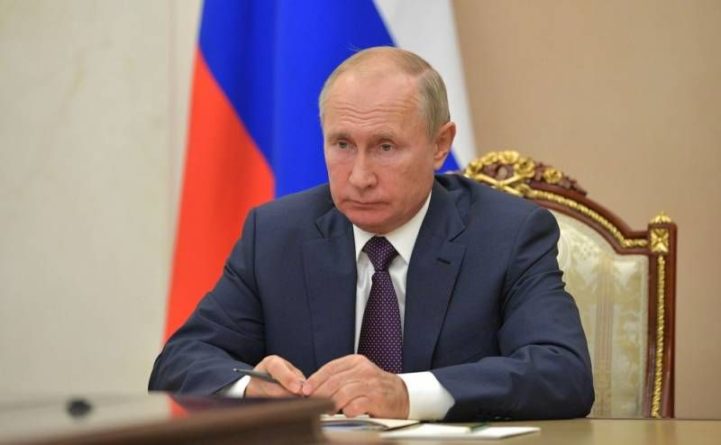 Общество: В Лондоне предположили, в случае чего Путин оставит пост президента