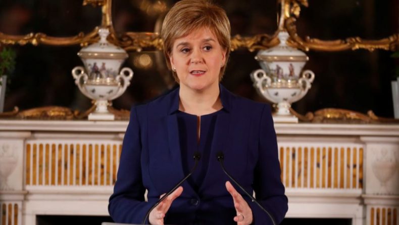 Общество: Шотландия сделала бесплатными средства женской гигиены