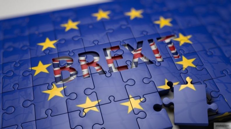 Общество: ЕС пригрозил Британии выходом из переговоров по Brexit