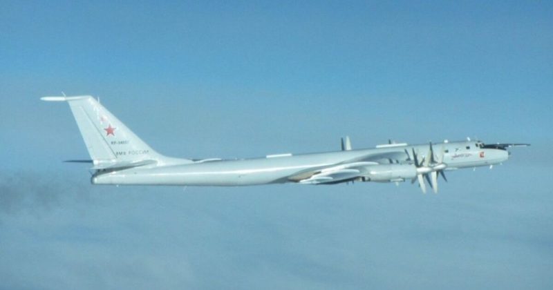 Общество: Британия заявила о перехвате двух российских Ту-142 над Северным морем (фото)