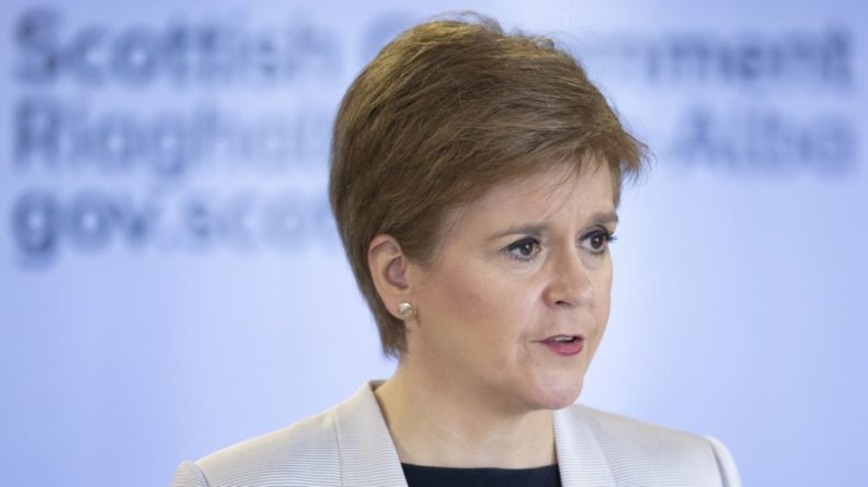 Общество: Шотландия уверена, что она как никогда близка к выходу из Великобритании