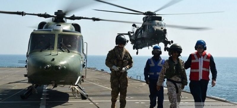 Общество: Великобритания отправила на помощь французским войскам в Мали вертолеты