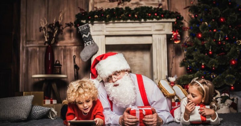 Общество: В Британии детям запретили сидеть у Санта-Клауса на коленях