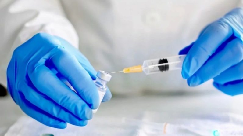 Общество: Великобритания получила первые дозы вакцины от коронавируса - Sky News