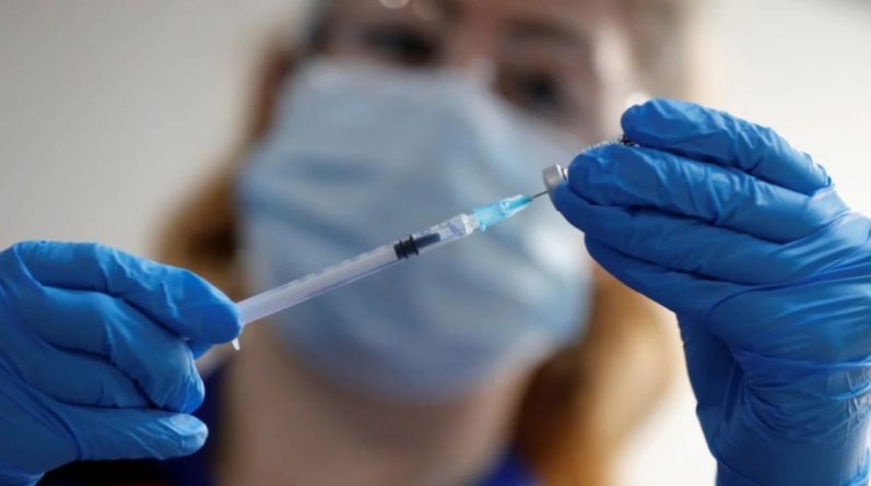 Общество: В Британии предупредили об аллергических реакциях на вакцину Pfizer/BioNTech