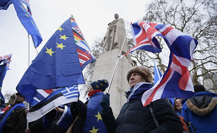 Общество: Брексит без соглашения: ЕС предлагает Лондону временные разрешения для самолетов, грузовиков и рыболовов (Sky News, Великобритания)