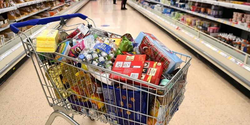 Общество: В Великобритании власти дали команду супермаркетам запастись едой из-за возможного Brexit - ТЕЛЕГРАФ