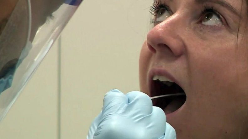 Общество: На юге Англии обнаружен новый генетический вариант коронавируса