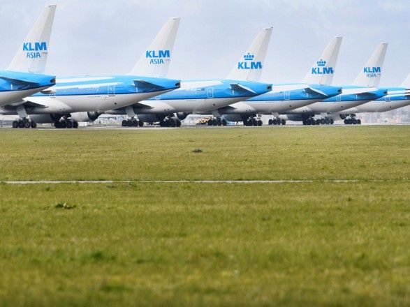 Общество: Пандемия: Нидерланды прекращают принимать рейсы из Британии из-за обнаружения нового штамма вируса у себя