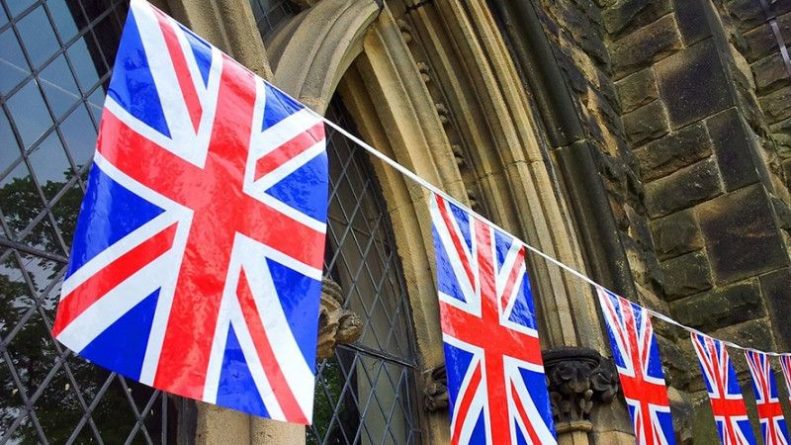 Общество: Великобритания и ЕС сорвали сроки переговоров по Brexit