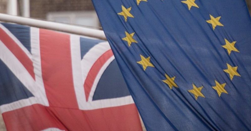 Общество: Переговоры по Brexit продолжатся и после срыва дедлайна