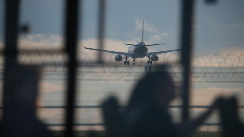Россия приостановит авиасообщение с Великобританией с 22 декабря 21122020 Общество: Россия приостановит авиасообщение с Великобританией с 22 декабря