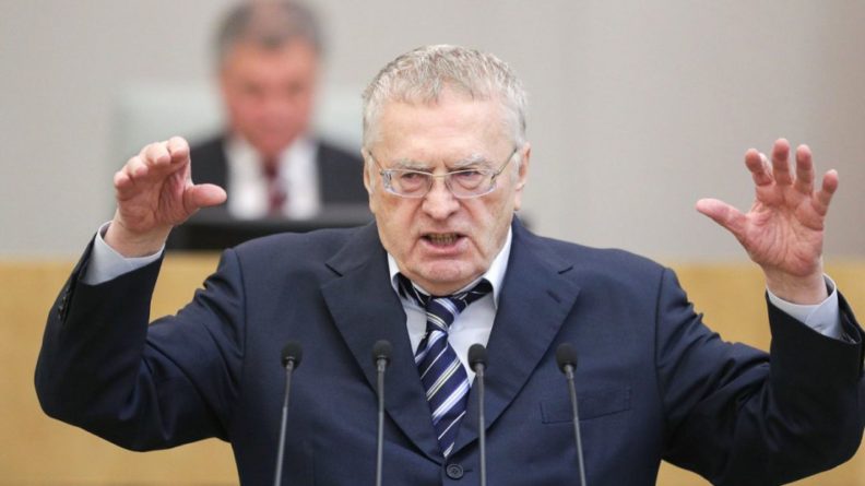 Общество: Жириновский потребовал немедленно закрыть авиасообщение с Британией