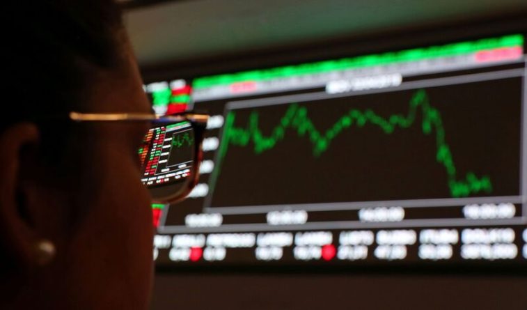 Нефть и рубль показали резкое снижение на фоне локдауна в Великобритании 21122020 Общество: Нефть и рубль показали резкое снижение на фоне локдауна в Великобритании
