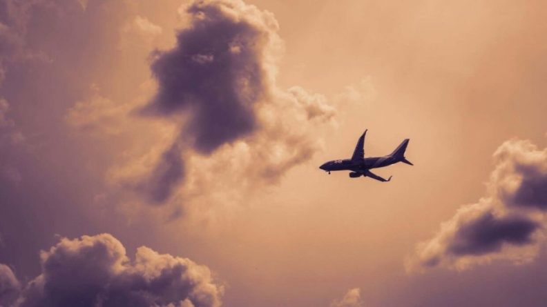 Общество: "Аэрофлот" вернет деньги за отмененные рейсы в Великобританию