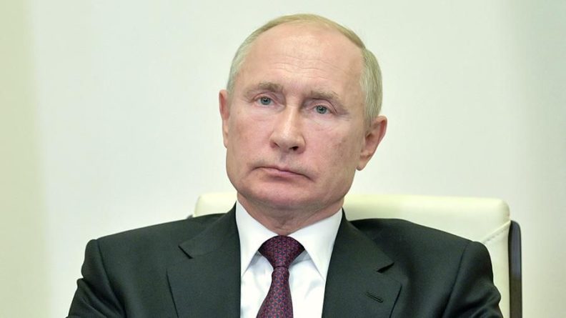 Британцы требуют от журналиста BBC извиниться перед Путиным за выходку на пресс-конференции: Опозорил страну 21122020 Общество: Британцы требуют от журналиста BBC извиниться перед Путиным за выходку на пресс-конференции: Опозорил страну