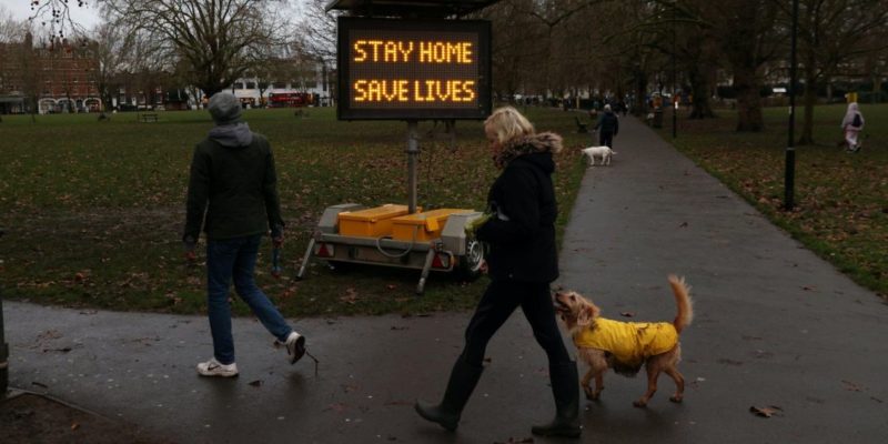Общество: Новый штамм коронавируса: Швеция закроет границы для лиц, прибывающих из Великобритании и Дании