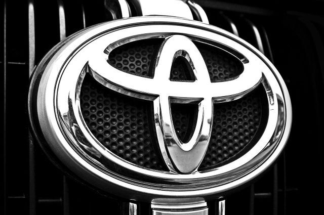 Общество: СМИ: Toyota останавливает заводы в Британии и Франции