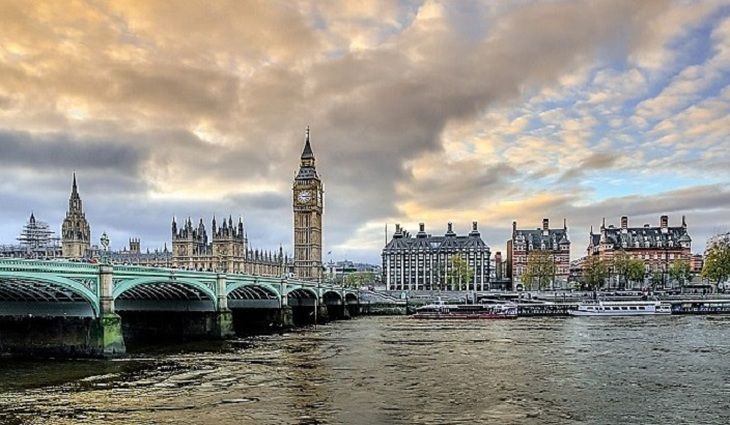 Общество: Лондон манипулирует коронавирусным «Новичком»