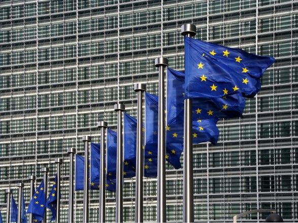 Общество: Пандемия: Британия, из-за выхода из ЕС с 1 января попадет в список стран, в которые запрещает поездки Брюссель
