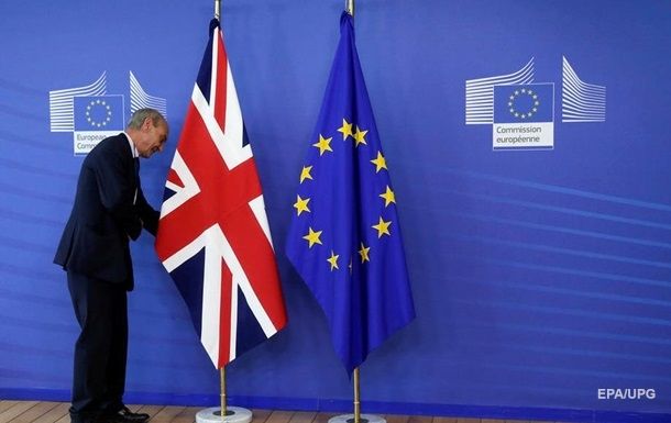 Общество: Великобритания и ЕС согласовали торговую сделку по Brexit – СМИ