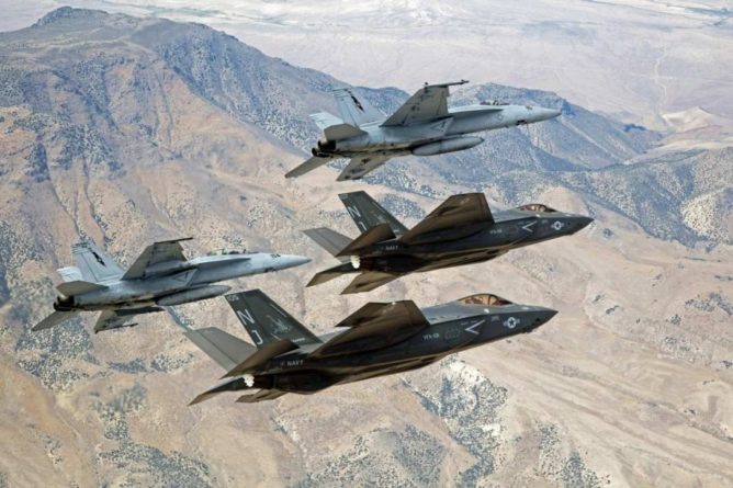 Попытку американцев запугать РФ в Арктике вылетом F-35 в Великобритании назвали «шуткой для Путина» 23122020 Общество: Попытку американцев запугать РФ в Арктике вылетом F-35 в Великобритании назвали «шуткой для Путина»