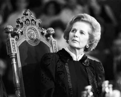 Общество: Британцы мечтают о возвращении Маргарет Тэтчер на пост премьер-министра