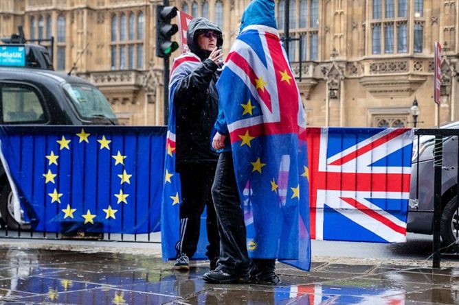 Общество: Британия и ЕС достигли соглашения по торговой сделке