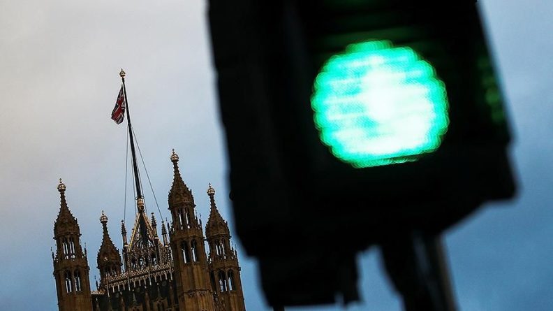 Парламент Британии проголосует по законопроекту о сделке с ЕС 30 декабря 24122020 Общество: Парламент Британии проголосует по законопроекту о сделке с ЕС 30 декабря