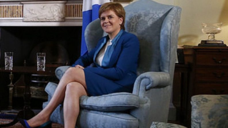 Общество: Премьер Шотландии заявила о необходимости независимости от Британии