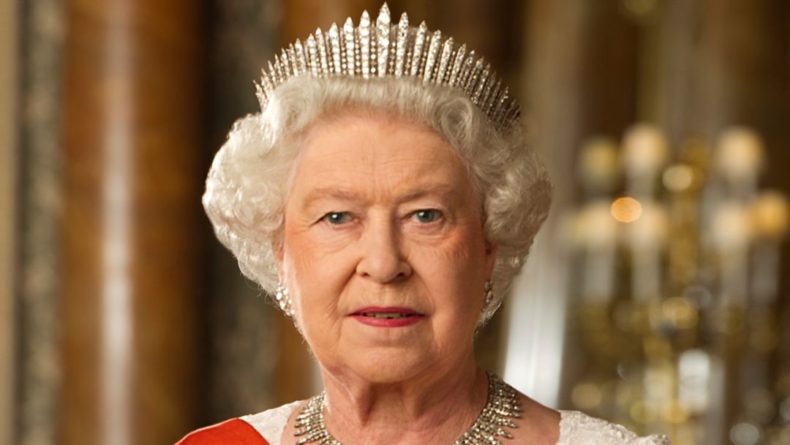 Общество: Королева Британии Елизавета II обратилась к нации в канун Рождества