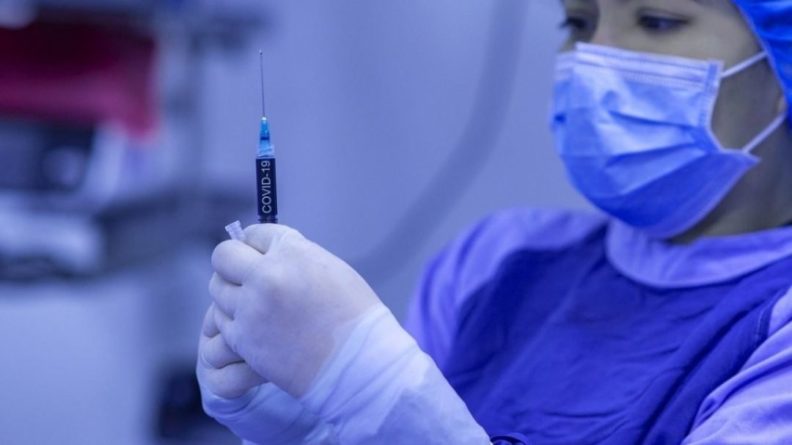 В Британии от коронавируса вакцинировались более 600 тысяч человек 25122020 Общество: В Британии от коронавируса вакцинировались более 600 тысяч человек
