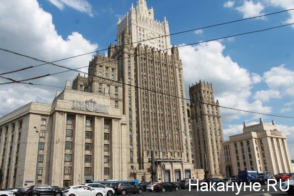 Общество: Посол Великобритании в России прибыла в МИД РФ
